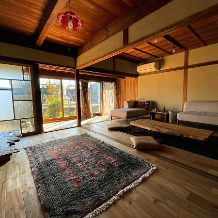 淡路島の古民家1棟貸切宿 サササウナ 薪ストーブサウナとタイハーブ蒸気浴 エクステリア 写真